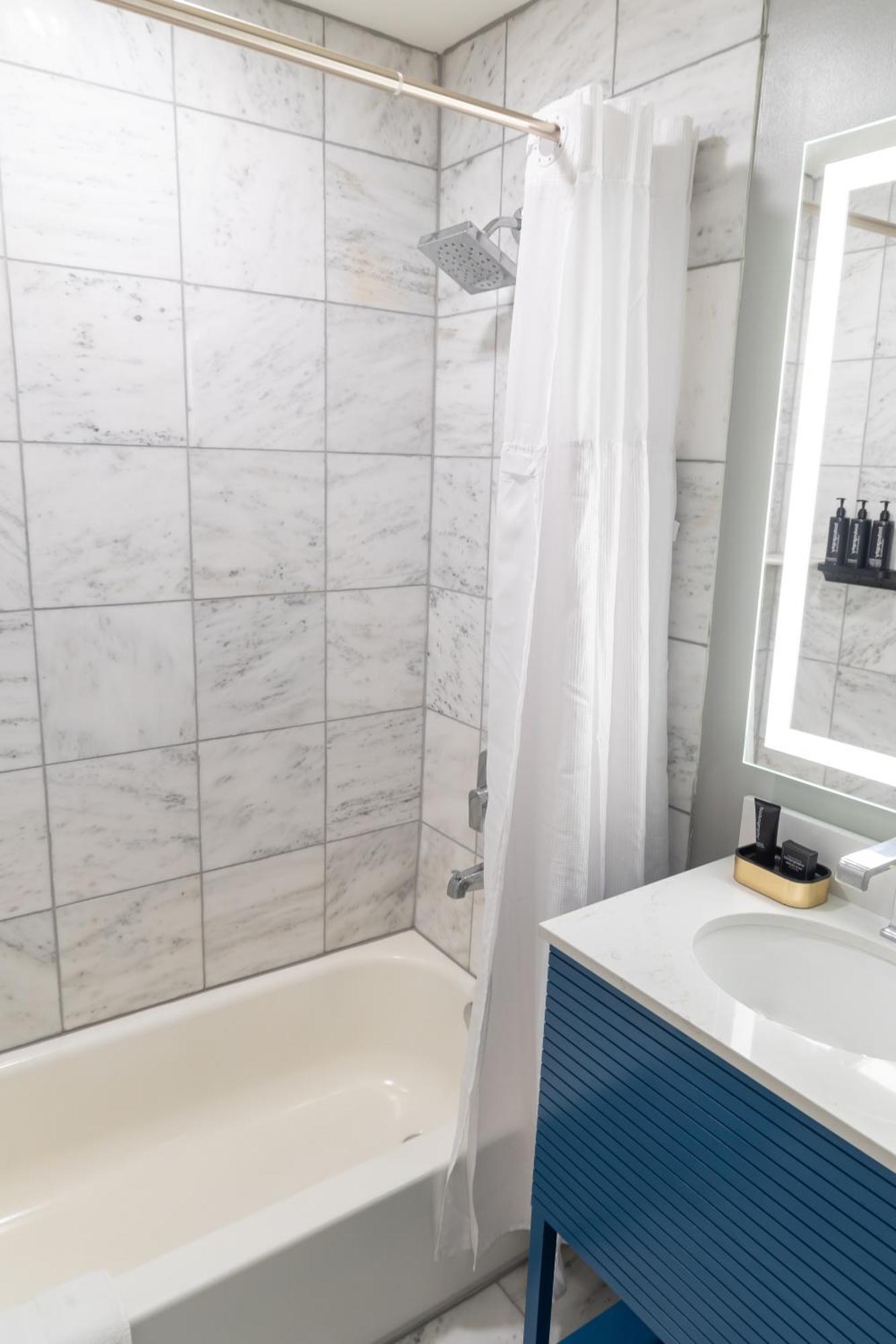 Inn On St. Ann, A French Quarter Guest Houses Property New Orleans Bagian luar foto