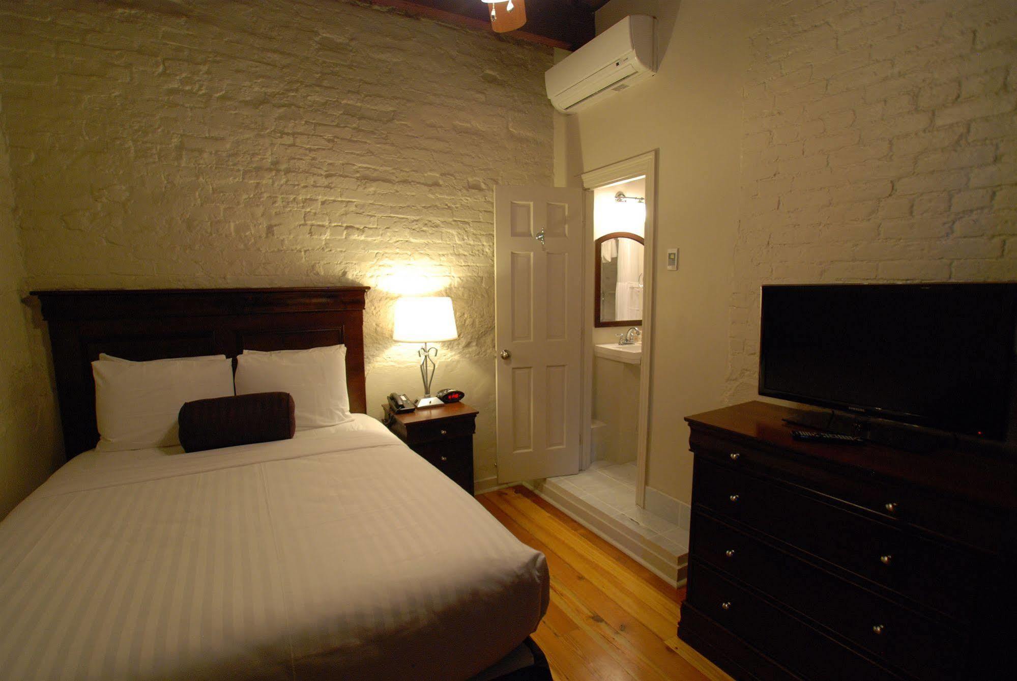 Inn On St. Ann, A French Quarter Guest Houses Property New Orleans Bagian luar foto